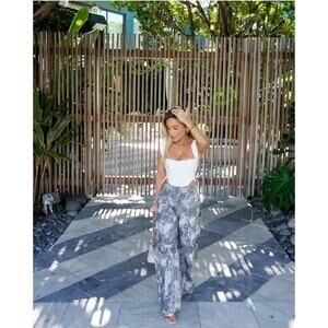 Zara Baggy Wide Leg Cargo Pants